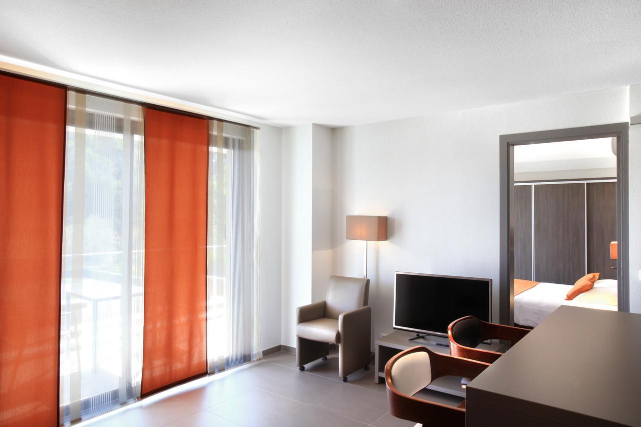 Seventeen Hotel Valbonne Exterior foto