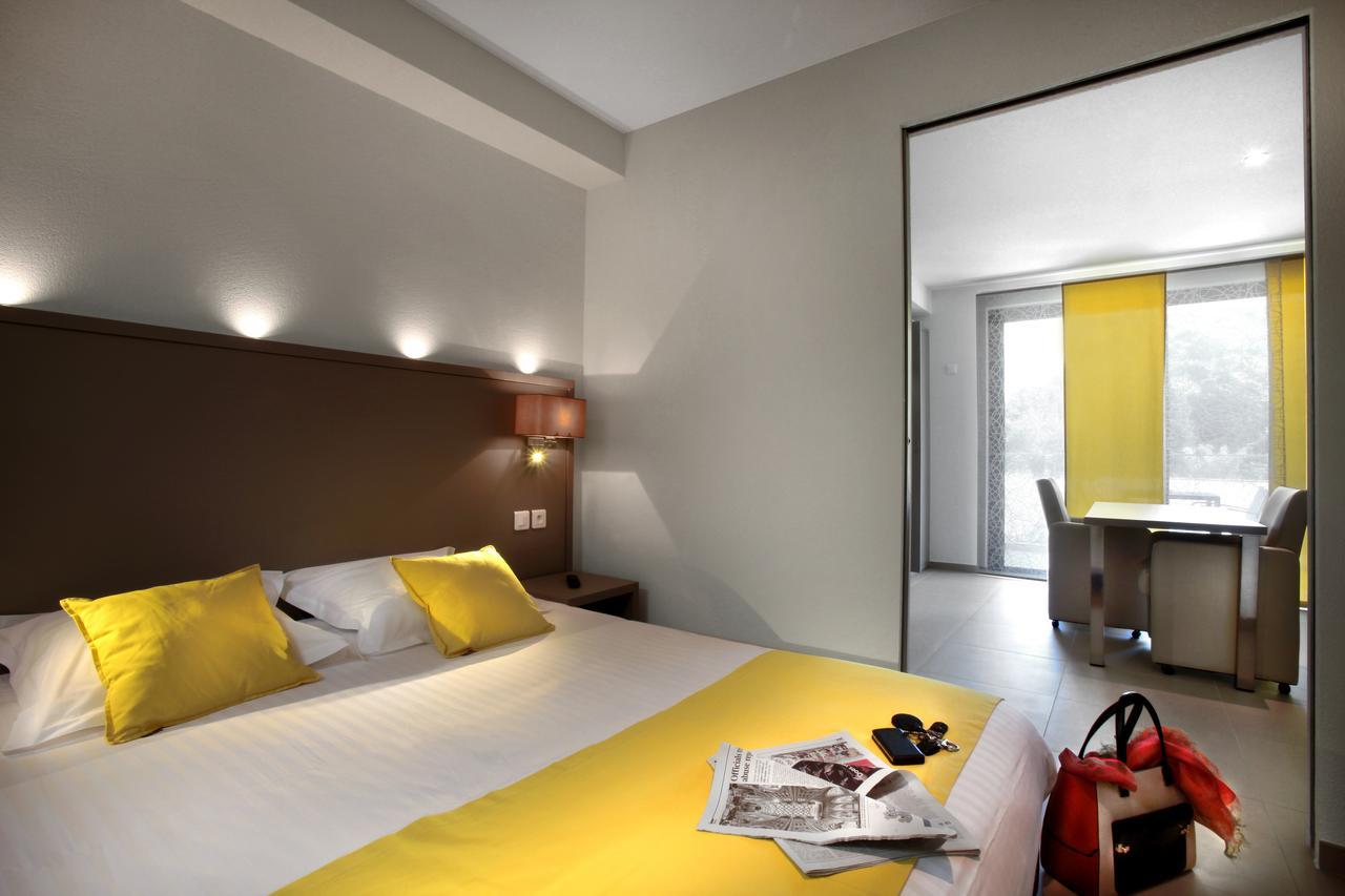 Seventeen Hotel Valbonne Exterior foto