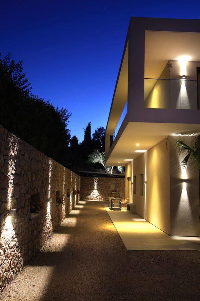 Seventeen Hotel Valbonne Exterior foto